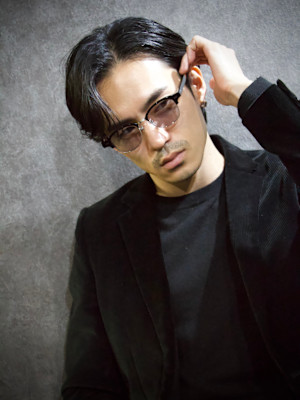 サイドパート×センターパート×ニュアンスパーマ×メンズパーマ