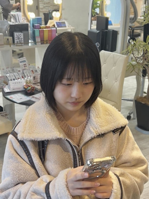 やわらか丸みショートボブ × シースルーバング