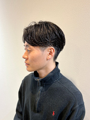 メンズカット/毛流れセンターパート/刈り上げ