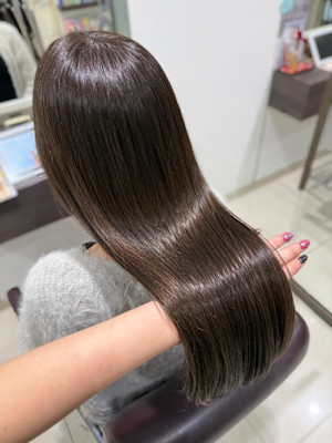 透明感グレージュ