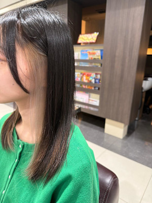 イヤリングカラー