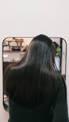 グレージュ/ストレート/艶髪/赤み消し/20代30代