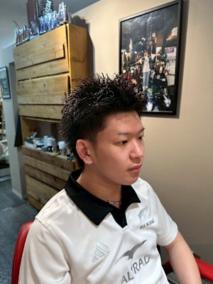 スパイキーショート 秦野/伊勢原/綾瀬/大和