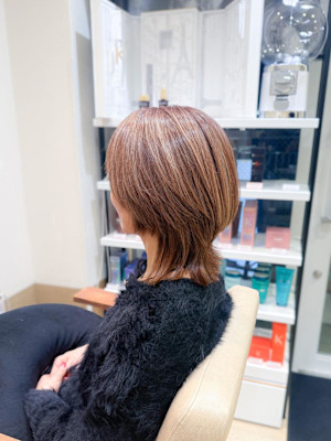 大人ウルフ　白髪ぼかし細めハイライト【藤沢　藤沢駅】