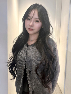 レイヤーカット　顔周りカット　似合わせカット