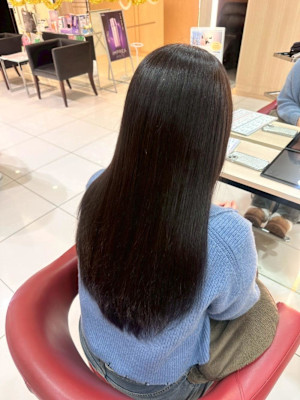 ダークブラウン