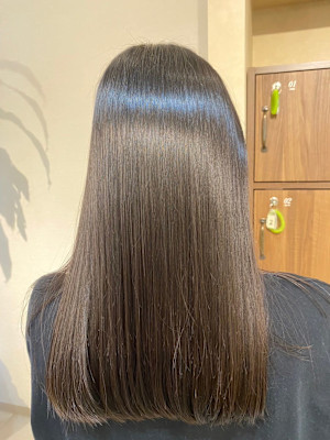 Reglus hair design 西新店×スタイル