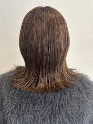 外ハネミディ アッシュブラウン 髪質改善 20代 30代 