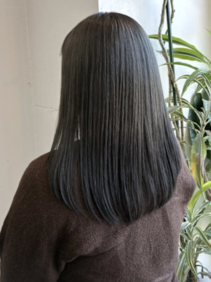 髪質改善トリートメント セミロング オリーブグレージュ