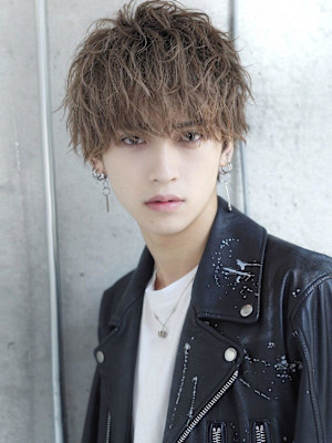 無造作前下がりマッシュ