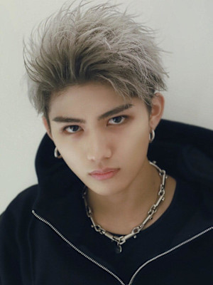 無造作オーバーアップ