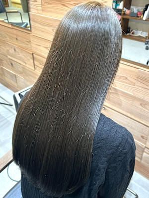 オリーブ 髪質改善20代30代 艶髪透明感カラー 京都 四条