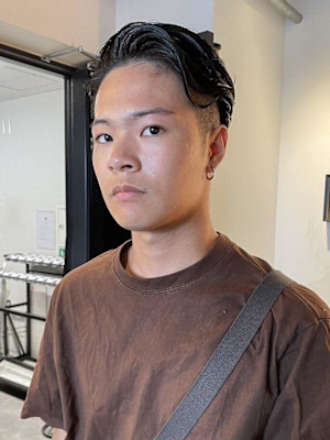 ニュアンスパーマ ナチュラルフェード アップバング