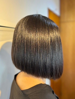 S'ボブ（前下がりボブ）