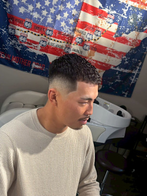 クロップスタイル＜理容室＞本厚木/海老名