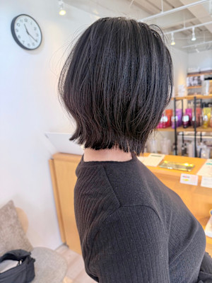 【morio成増 セリザワ】レイヤーボブ 切りっぱなし　