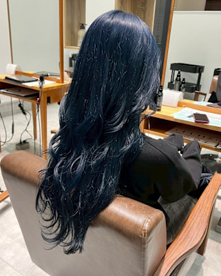 ネイビーブルー