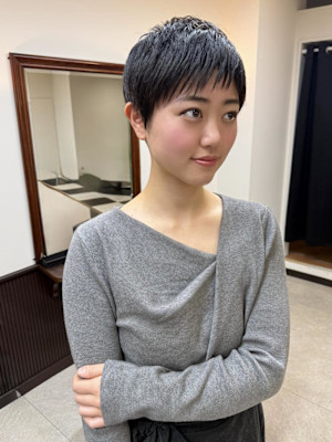 アサミ＊【新潟/万代】ベリーショート×刈り上げ