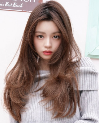 Agu hair liber 守口市駅前店×スタイル