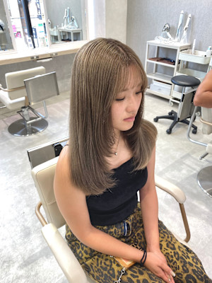 透明感ミルクティーベージュ