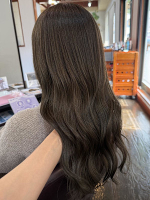 オリーブカラー