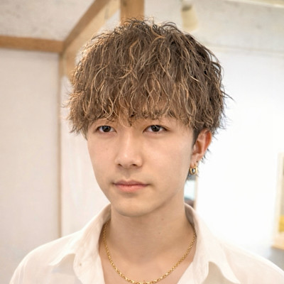 波巻きスパイラルとメッシュ　大人気スタイル