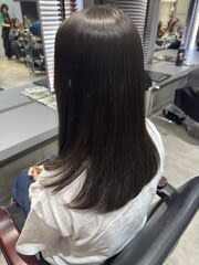 セミロングスタイル