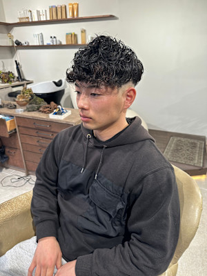 フェードカット×スペインカール