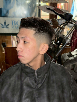 フェザーアップ 海老名床屋 海老名バーバー