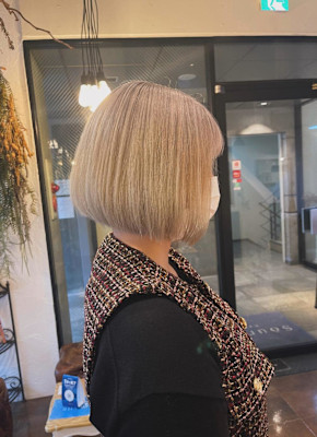 ミルクベージュ