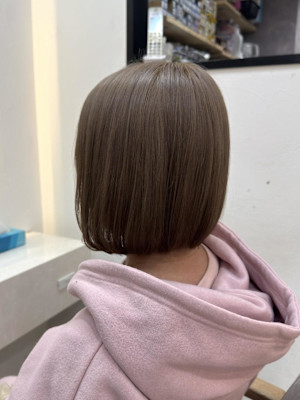 ミルクティーベージュボブカット♪あゆむ