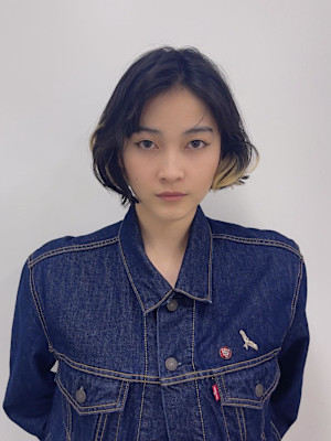 インナーカラーハンサムボブ