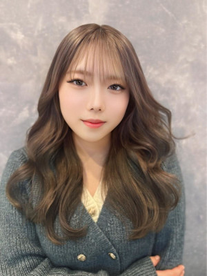 ハッシュカット/顔周りカット/ダークブラウン/シャギーカット