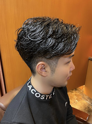 日本橋室町　日本橋　フェードカット　ビジネスパーマ