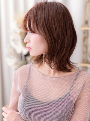 大人可愛いチェリーレッド外ハネくびれヘア　ドライパーマ