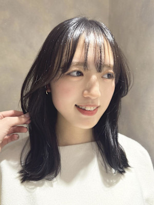 ミディアムくびれヘア