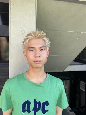 スパイキーショート/ブロンドカラー/ホワイトカラー