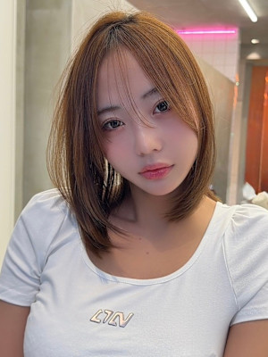 ダークアッシュ/ミディアムレイヤーカット【髪質改善】