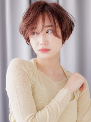 ミルクティーブロンド抜け感クールショートマッシュ20代30代