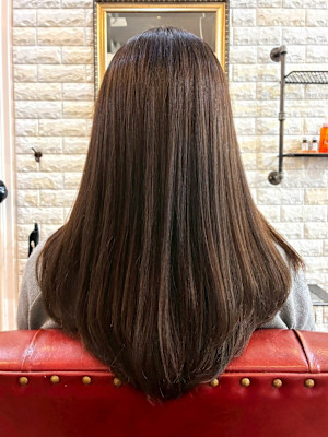 くすみブラウン ベージュ レイヤーカット 髪質改善 20代