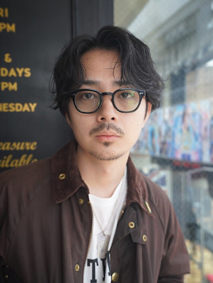 センターパート無造作ニュアンスマッシュ