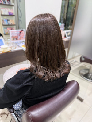 イルミナカラーでつくる透明感グレージュ