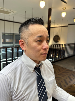 40.50代向け清潔感タイトフェードショート