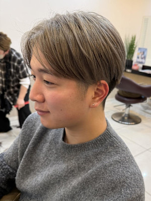 メンズセンターパートマッシュダブルカラーブリーチ