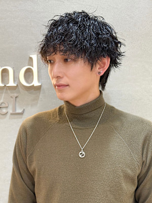 波巻きパーマ刈り上げなしマッシュ