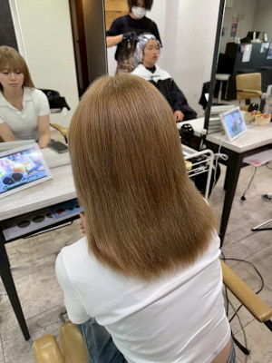 レディースミディアムスタイルミルクティーカラー