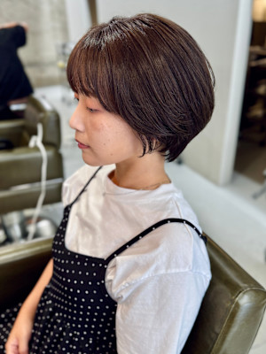 ショートボブ