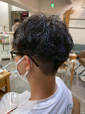 大人の色気×清潔感！無造作スパイラルパーマ＆ツーブロック