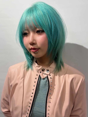 ターコイズ＆レイヤー ボブウルフ