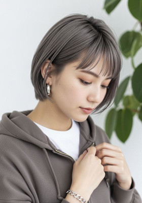 ハッシュボブ/ダークシルバー/ストリートボブ/かわいい耳がけ